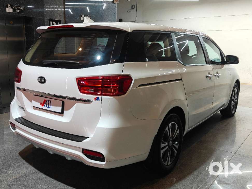 Kia Carnival Premium, 2021, Diesel