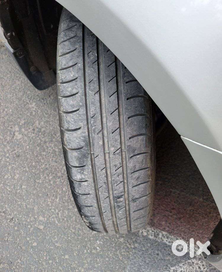 Maruti Suzuki Swift Vxi + Manual, 2016, Petrol