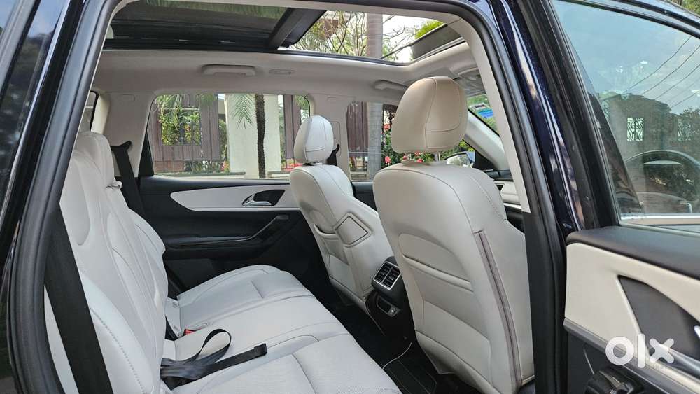 Mahindra Xuv700 2.0 Ax 7 Petrol At Luxury Pack Str, 2024, Diesel