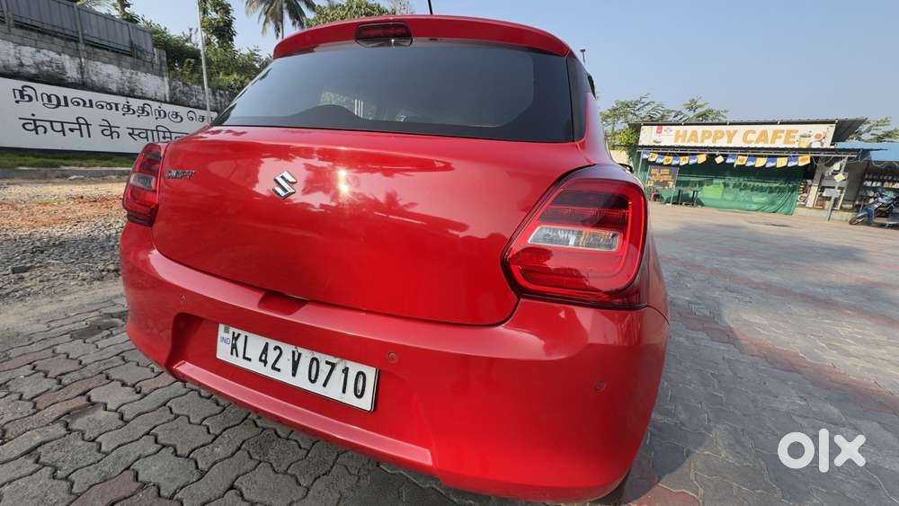 Maruti Suzuki New-gen Swift Vxi, 2022, Petrol