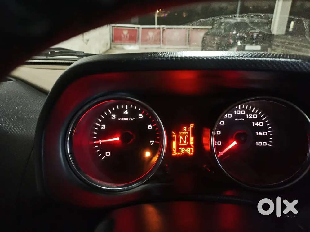 Mahindra Tuv 300 2016