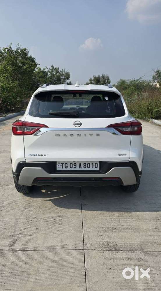 Nissan Magnite 1.0 Xv Turbo Cvt, 2023, Petrol