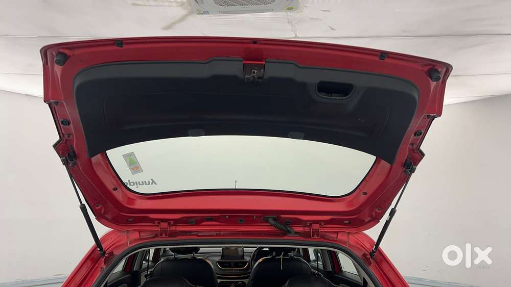 Tata Altroz 1.2 Xt, 2022, Petrol
