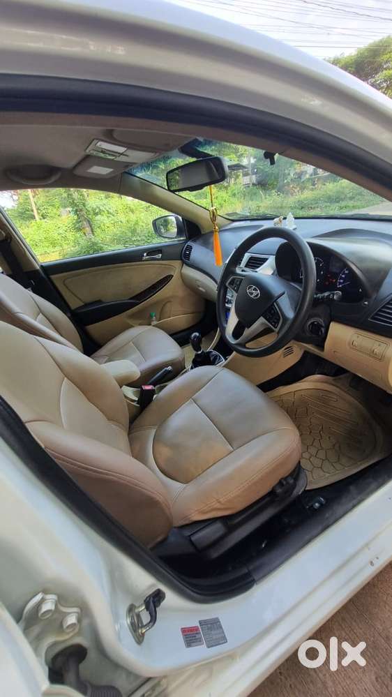 Maruti Suzuki Swift Dzire Vxi Optional, 2020, Petrol