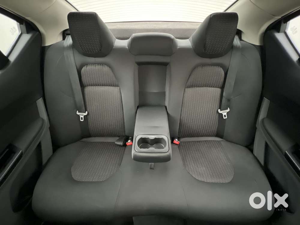 Tata Tigor Xza, 2018, Petrol