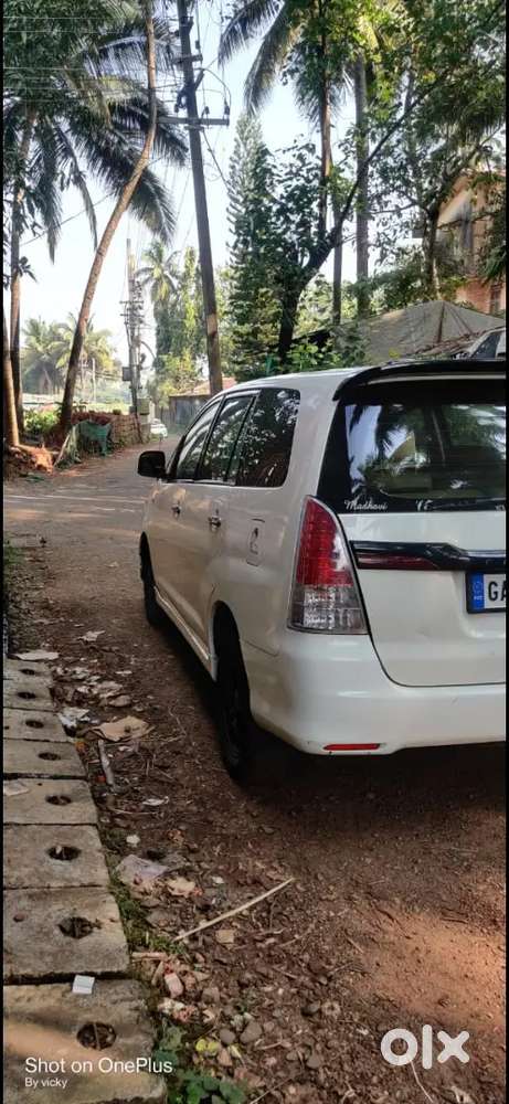 Toyota Innova 2012 Diesel Well Maintained