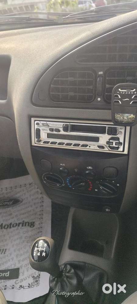 Ford Ikon 1.4 Zxi, 2004, Petrol