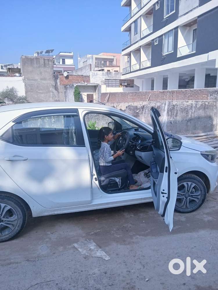 Tata Tiago Petrol 2025