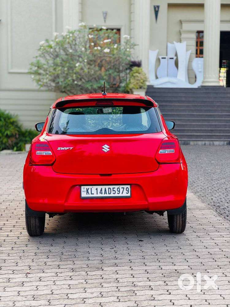Maruti Suzuki Swift Vxi + Manual, 2023, Petrol