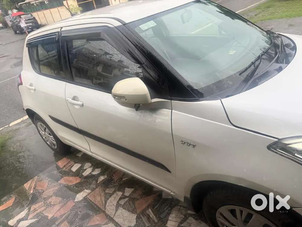 Swift Maruti Suzuki 2014 Vxi Petrol Very Good Condition New Tyres