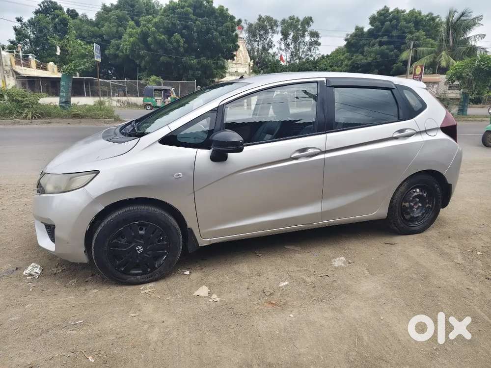 Honda Jazz 2016 Petrol+cng Well Maintained