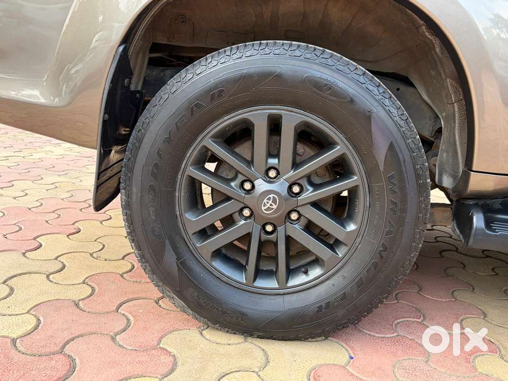 Toyota Fortuner 4x2 At, 2015, Diesel