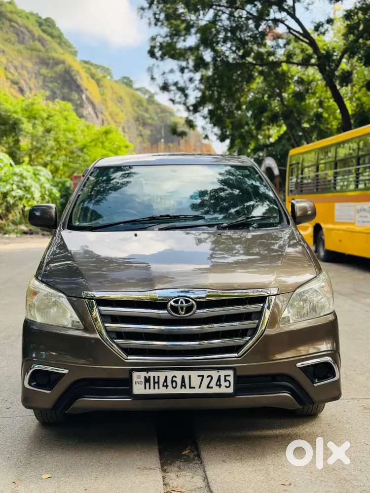 2015- Toyota Innova 2.5 G