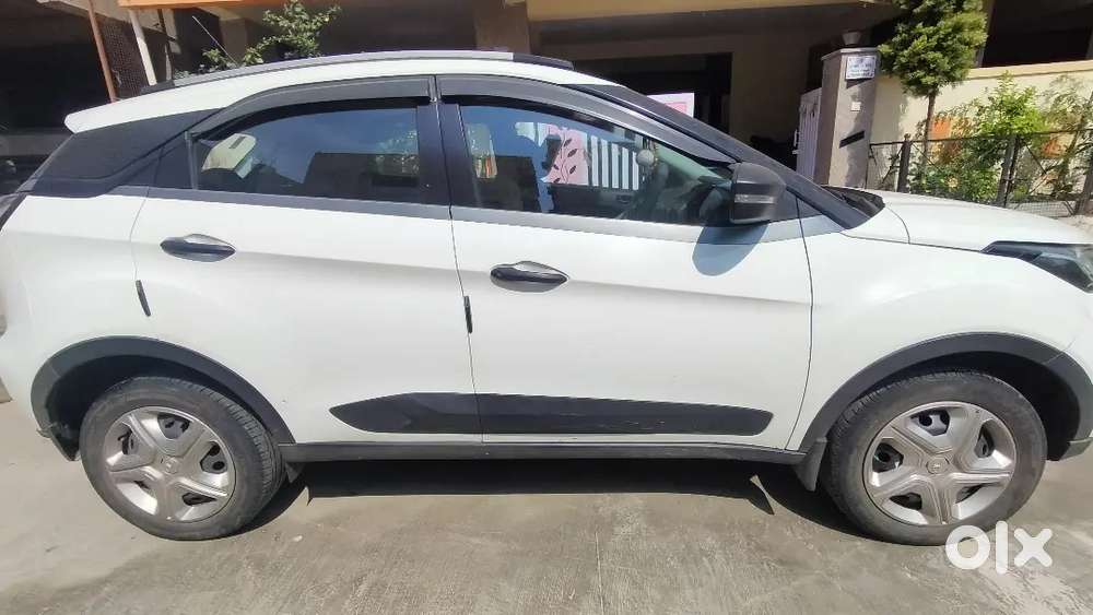 Tata Nexon Petrol