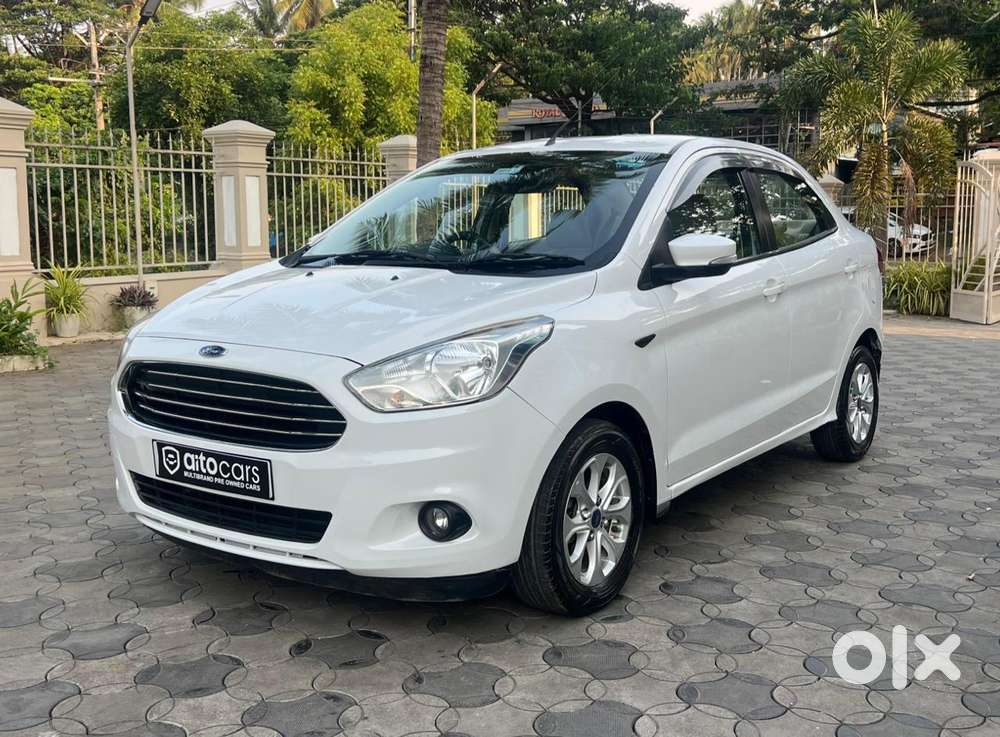 Hyundai I10 Sportz, 2015, Petrol