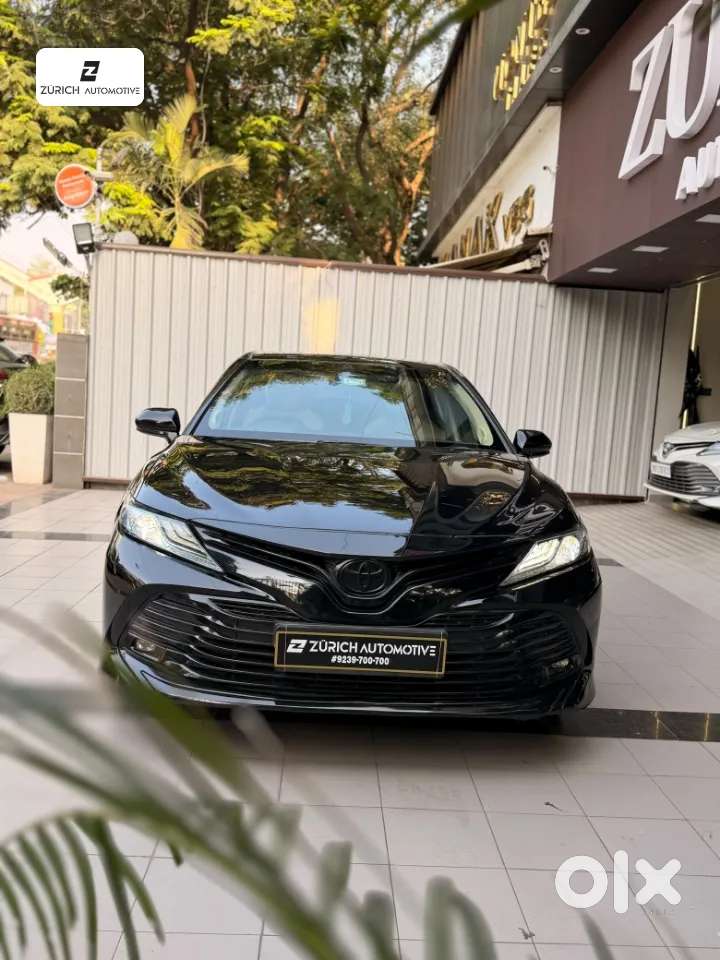 Toyota Camry Hybrid, 2019, Petrol