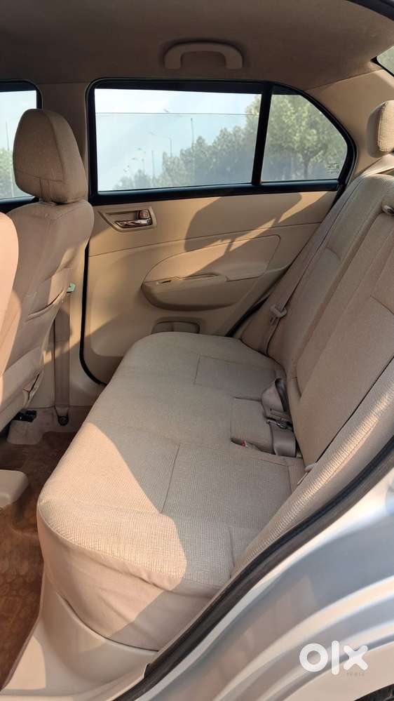 Maruti Suzuki Swift Dzire 1.2 Vxi Bsiv, 2015, Petrol