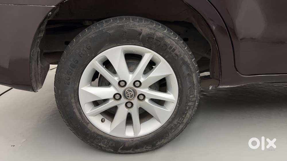 Toyota Innova Crysta 2.8 Gx At 8s, 2018, Diesel