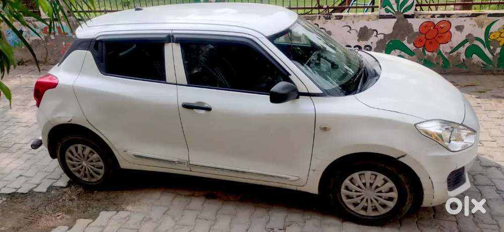Maruti Suzuki Swift 2018 Petrol 68000km Driven