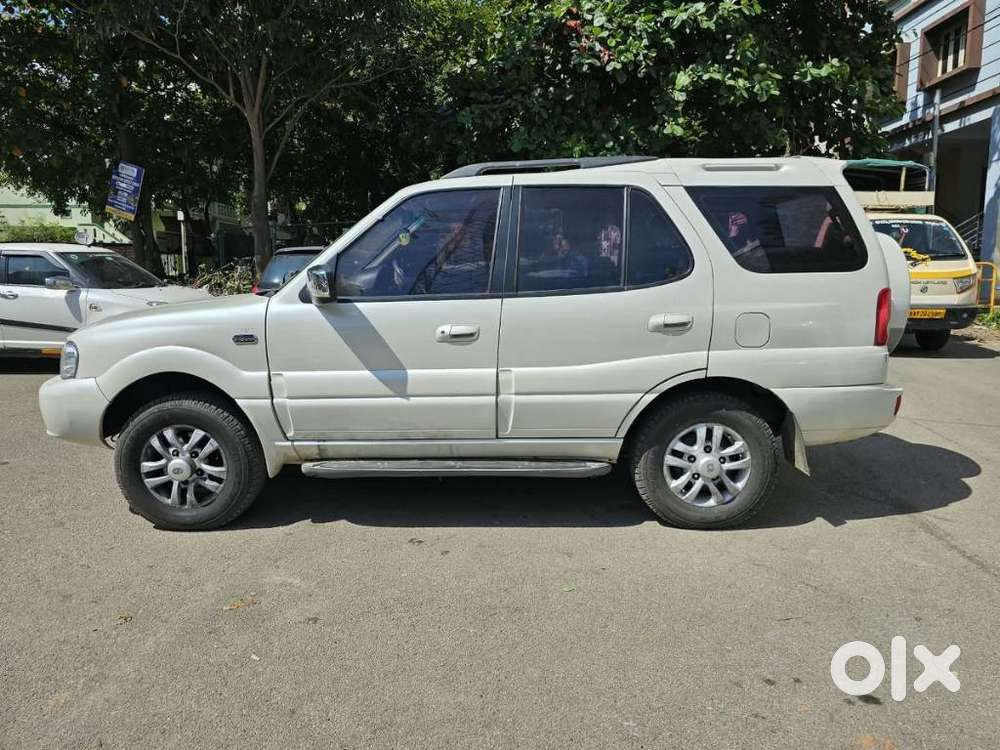Tata Safari Dicor VX 4X2 BS IV, 2011, Diesel
