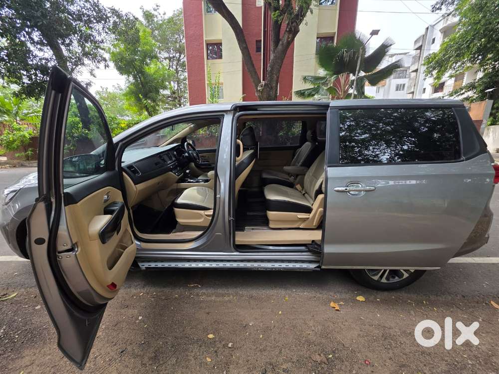 Kia Carnival Premium, 2020, Diesel
