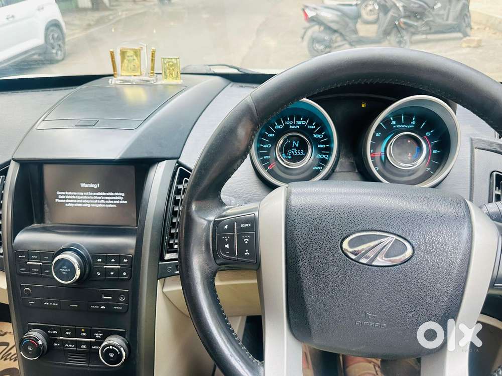 Mahindra Xuv500 W8, 2016, Diesel