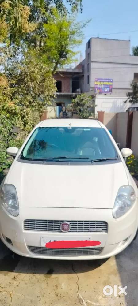 Fiat Punto Emotion 2010 Car