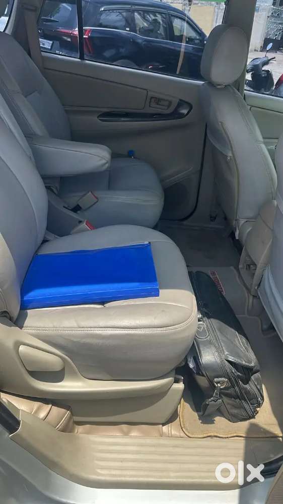 Toyota Innova 2.5 2014