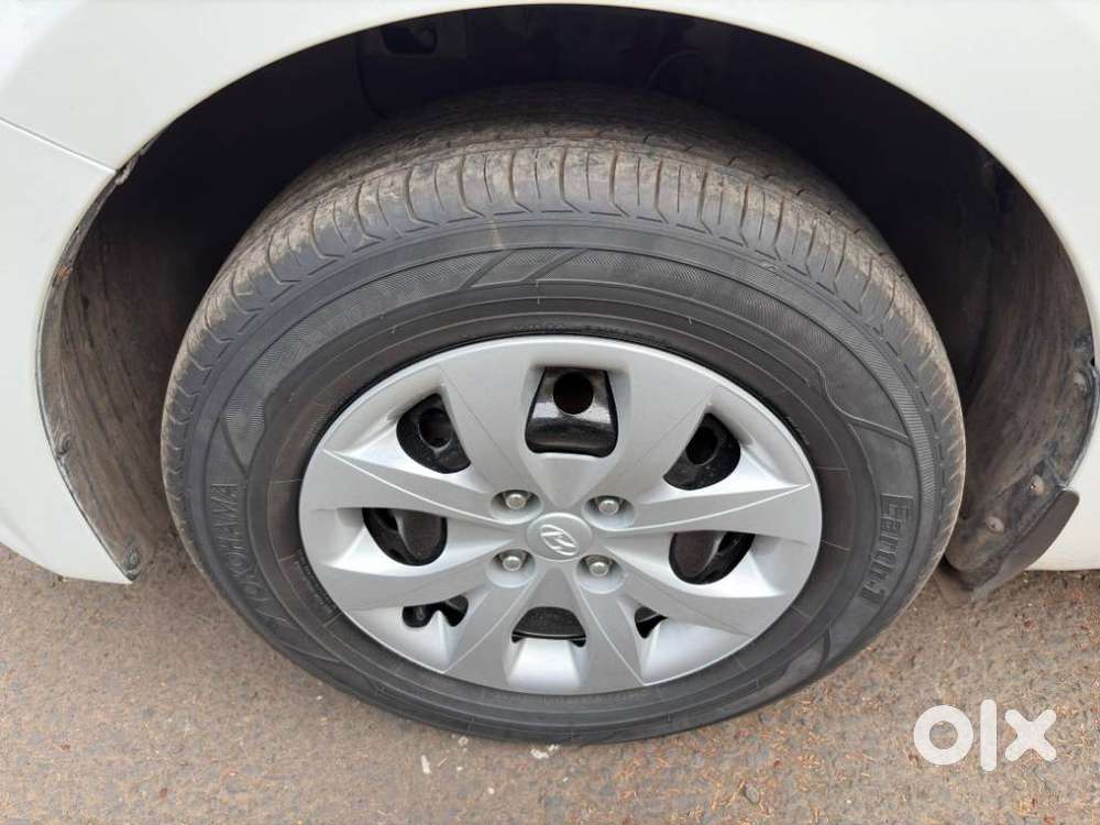 Hyundai I20 Sportz Plus, 2015, Petrol