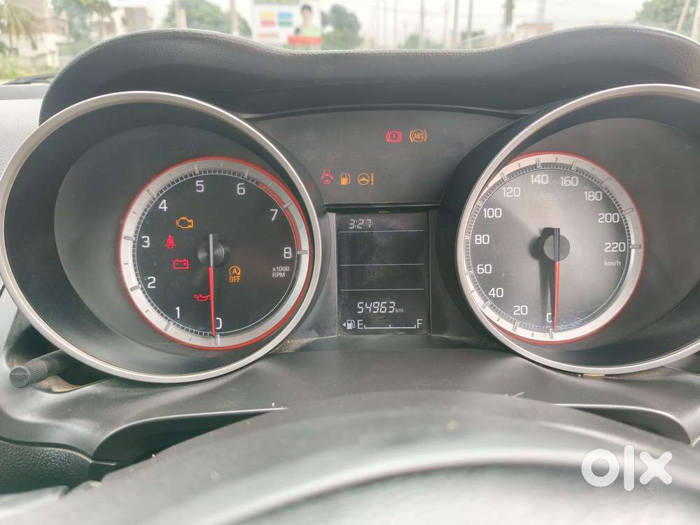 Maruti Suzuki Swift Vxi Optional, 2021, Petrol