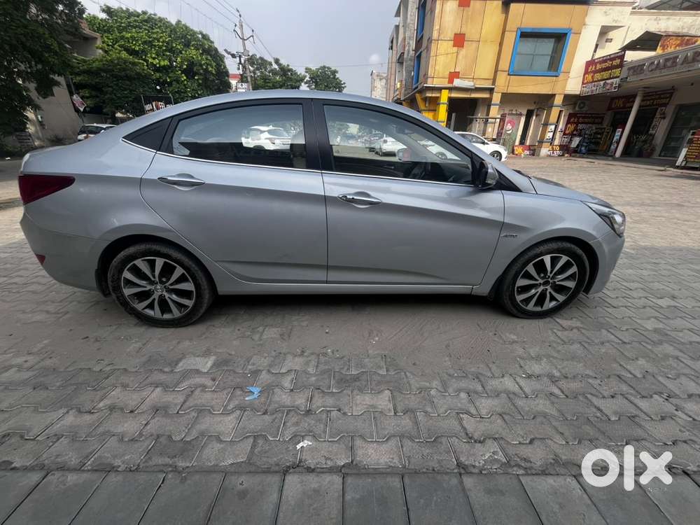 Hyundai Fluidic Verna 2017