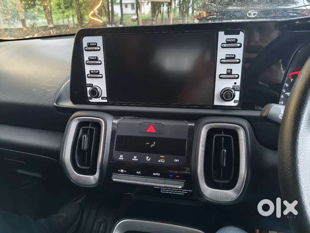Kia Sonet 2025 Petrol 2565 Km Driven