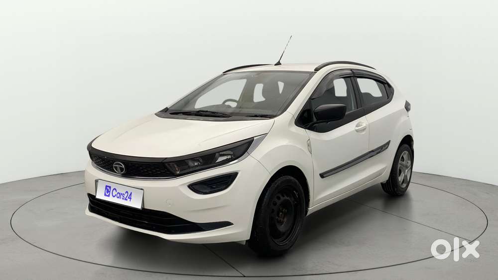 Tata Altroz 1.2 Xe, 2020, Petrol