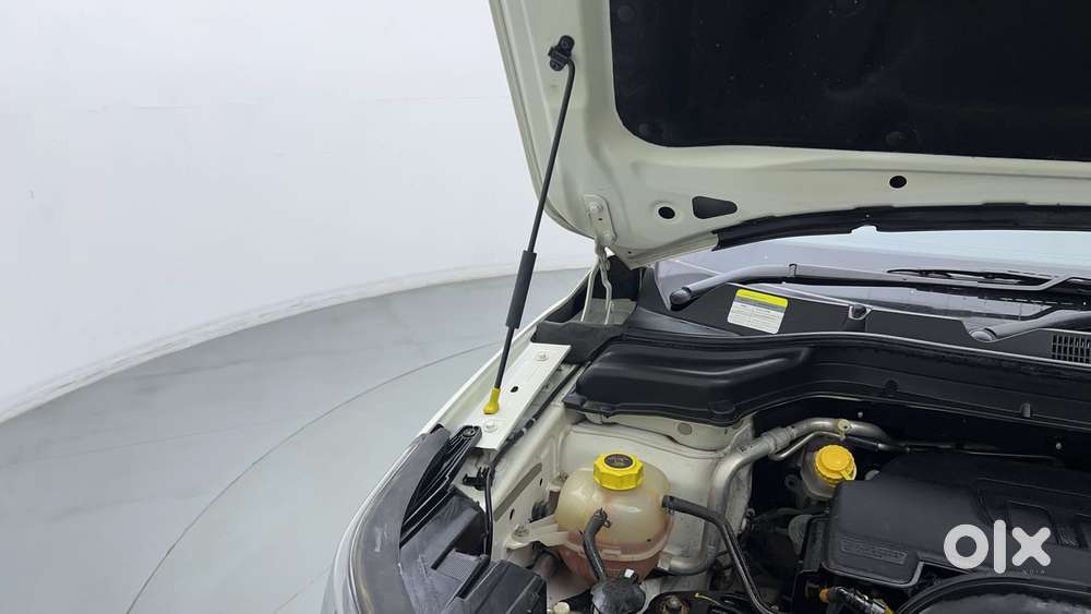 Mahindra Xuv300 W8 Amt Optional Diesel, 2023, Petrol