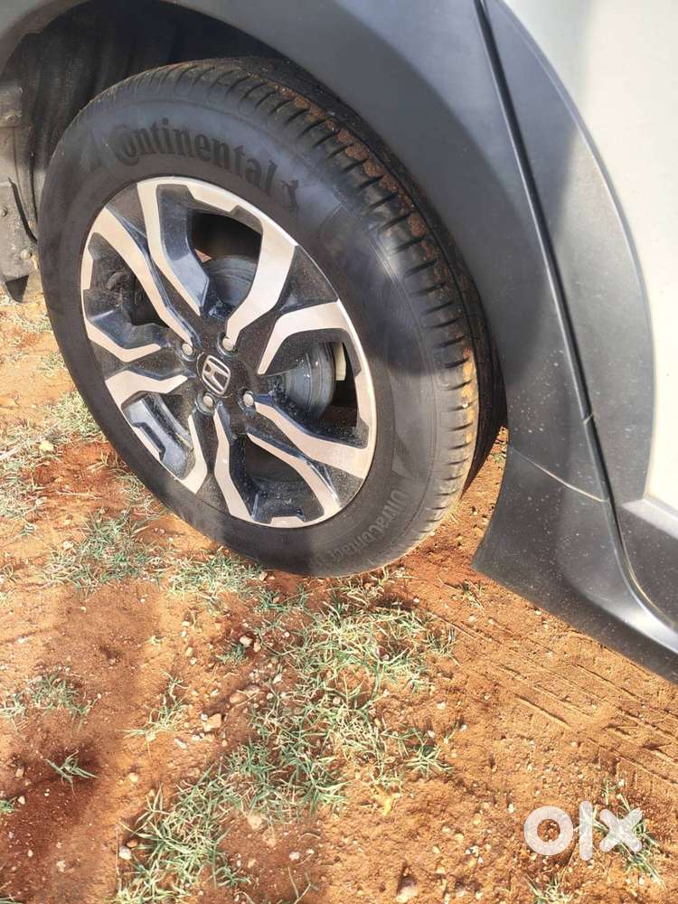 Topend Wr-v 2022 Petrol Good Condition Sunroof Honda Model2022 White