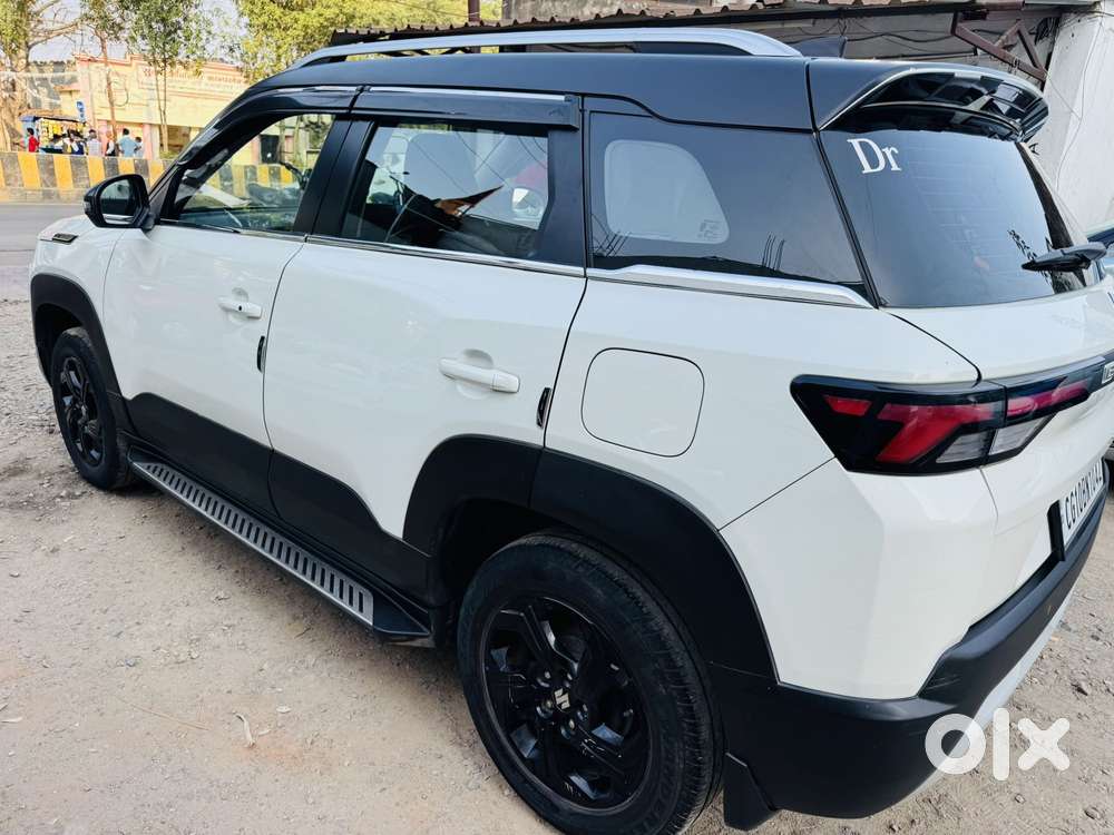 Maruti Suzuki Brezza 1.5 Zxi Smart Hybrid, 2023, Petrol