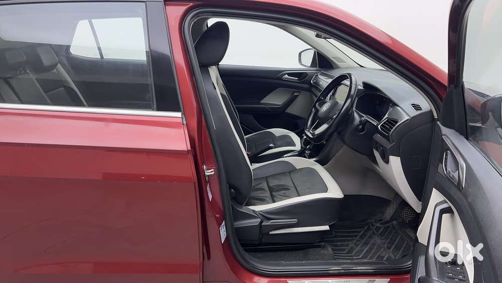 Volkswagen Taigun Topline 1.0 Tsi At (electric Seats), 2021, Petrol