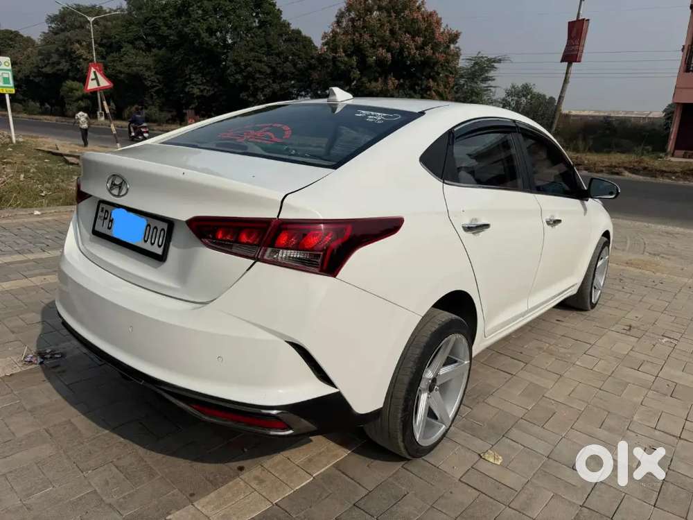 Hyundai Verna 2022 Diesel 78000 Km Driven