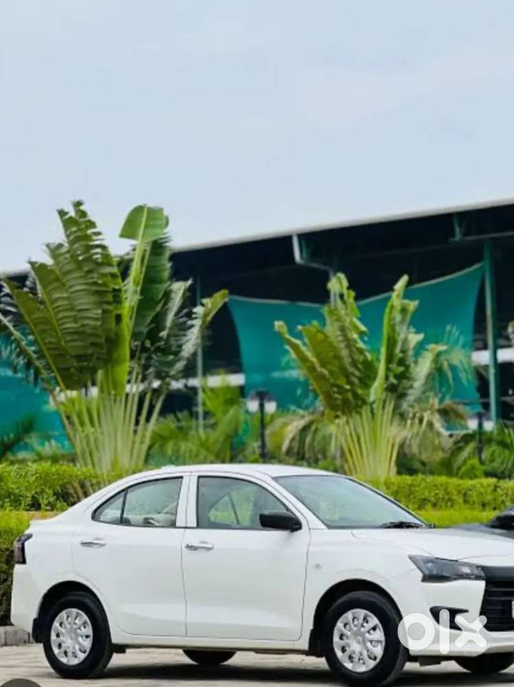 Maruti Suzuki Dzire 1.2 Lxi 2024