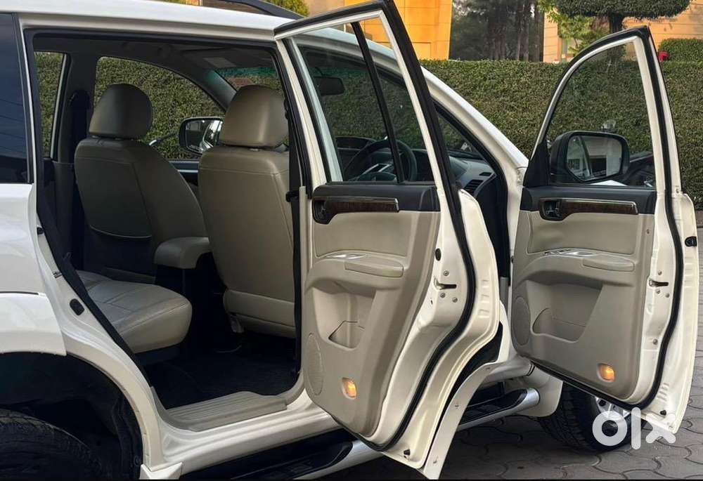 Mitsubishi Pajero Sport 2015 Diesel Well Maintained