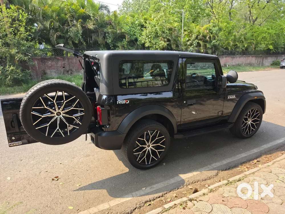 Vip Number Black Rwd Tatefully Modified Thar