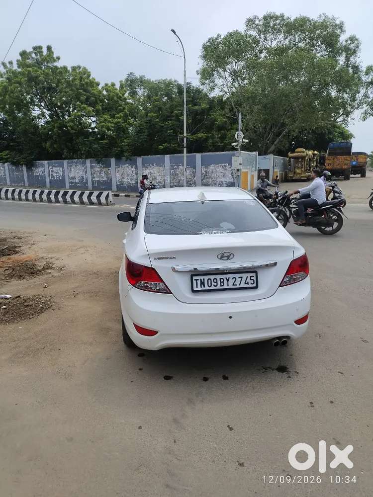 Hyundai Verna 2014 Petrol Manual Fluidic