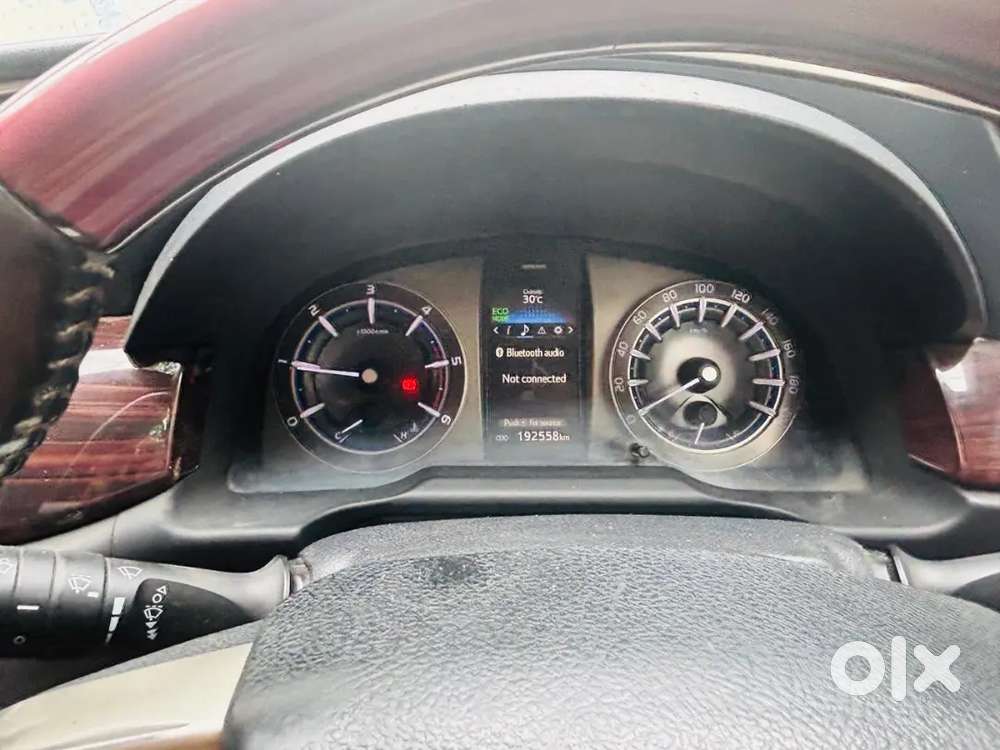 Toyota Innova Crysta 2016