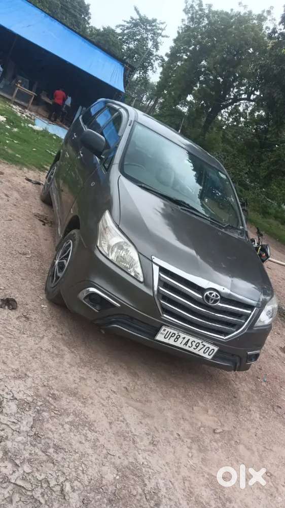 Toyota Innova 2013