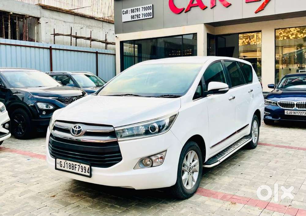Toyota Innova Crysta 2.4 V 7 Str, 2016, Diesel