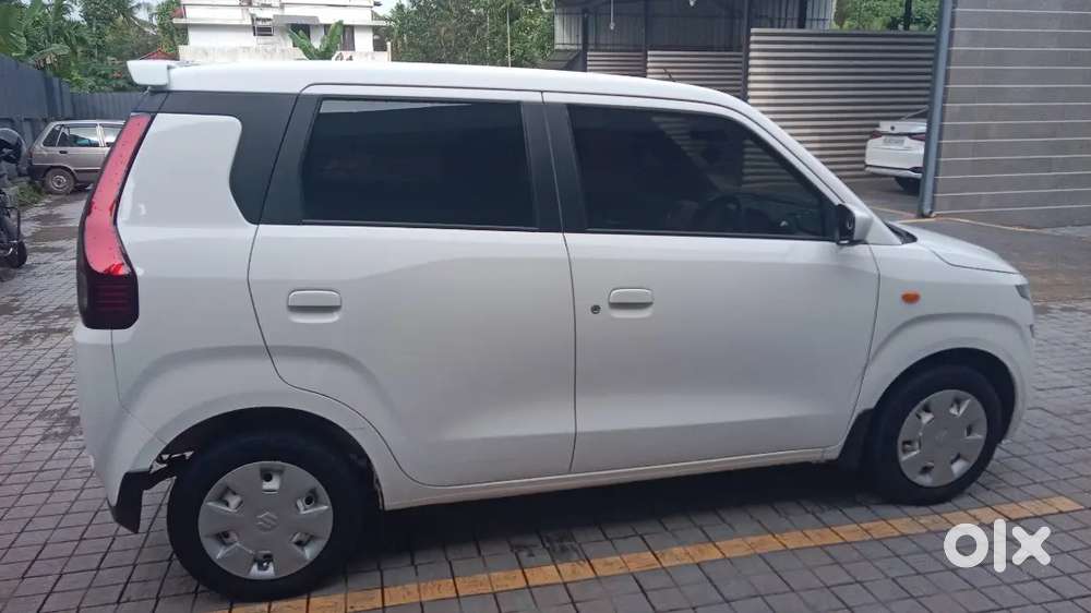 Maruti Suzuki Wagon R Zxi Mt 2024