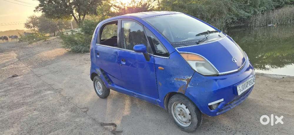 Good Condition Car And Tayars