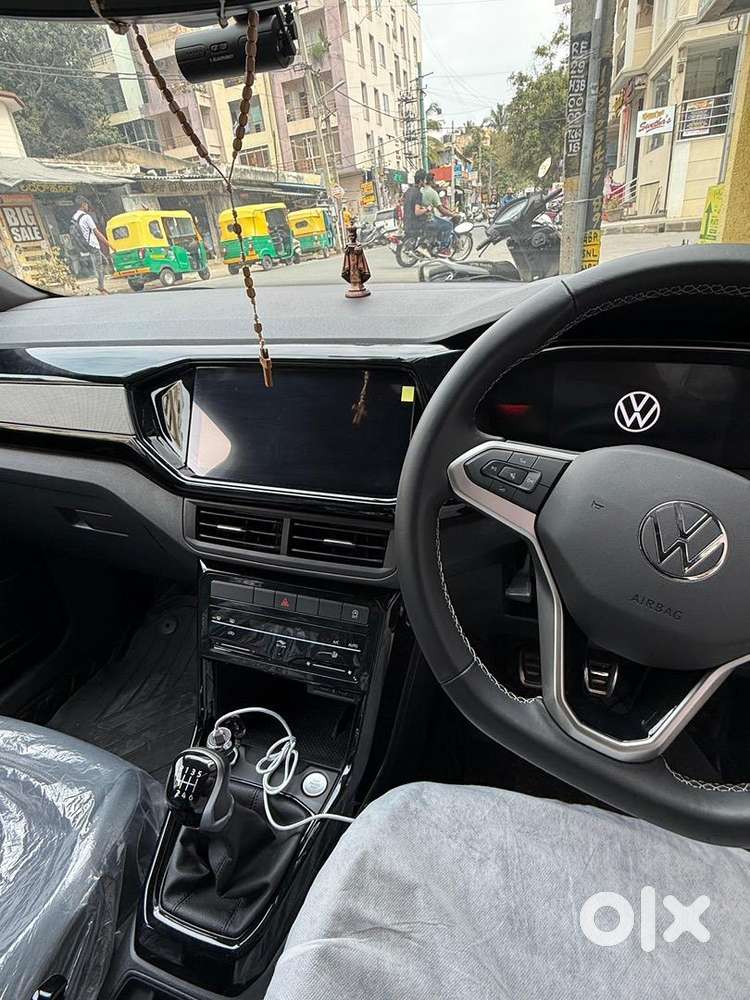 Volkswagen Taigun 2025 Petrol 18000 Km Driven