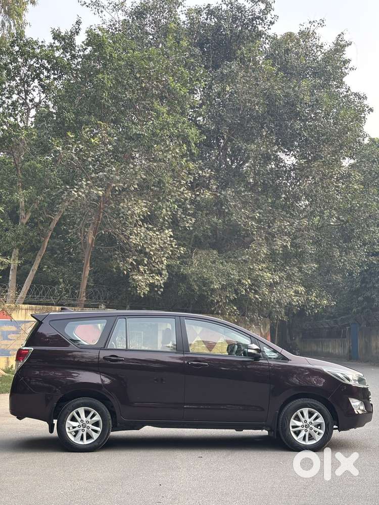 Toyota Innova Crysta 2.4 G Mt, 2017, Diesel