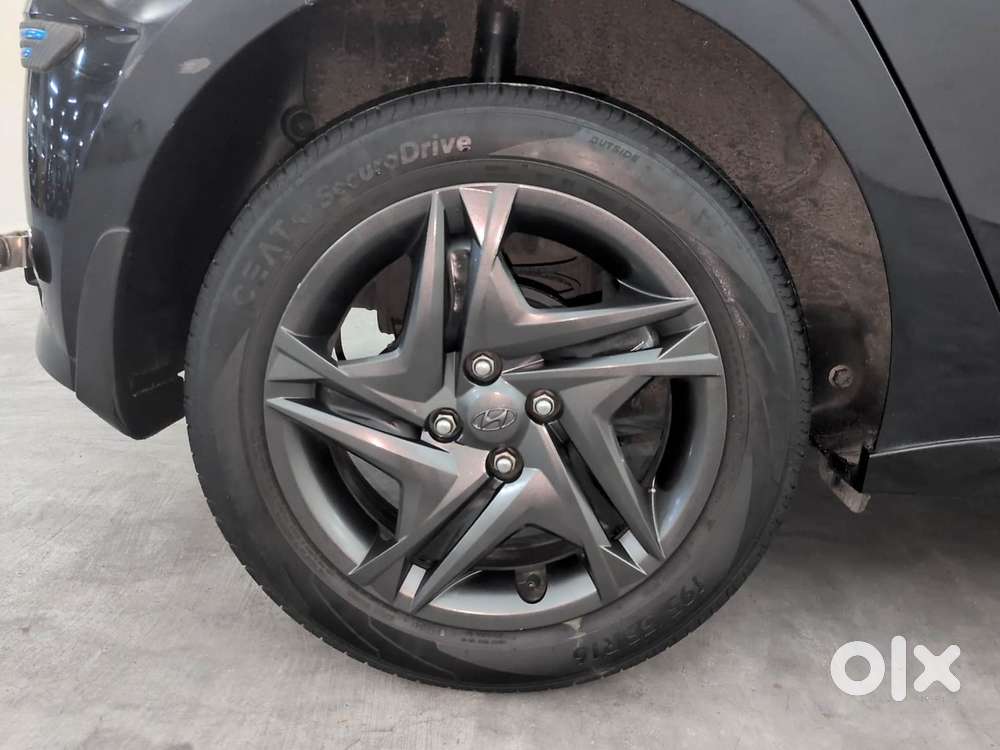 Hyundai I20 Sportz 1.2 Ivt, 2023, Petrol